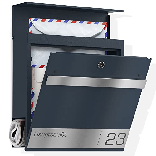 Graviers Design Briefkasten mit Zeitungsfach in Anthrazit RAL 7016 - Postkasten personalisiert Edelstahl Lasergravur Straßenname Hausnummer - Wandbriefkasten Briefbox mit Schloss Zeitungsrolle